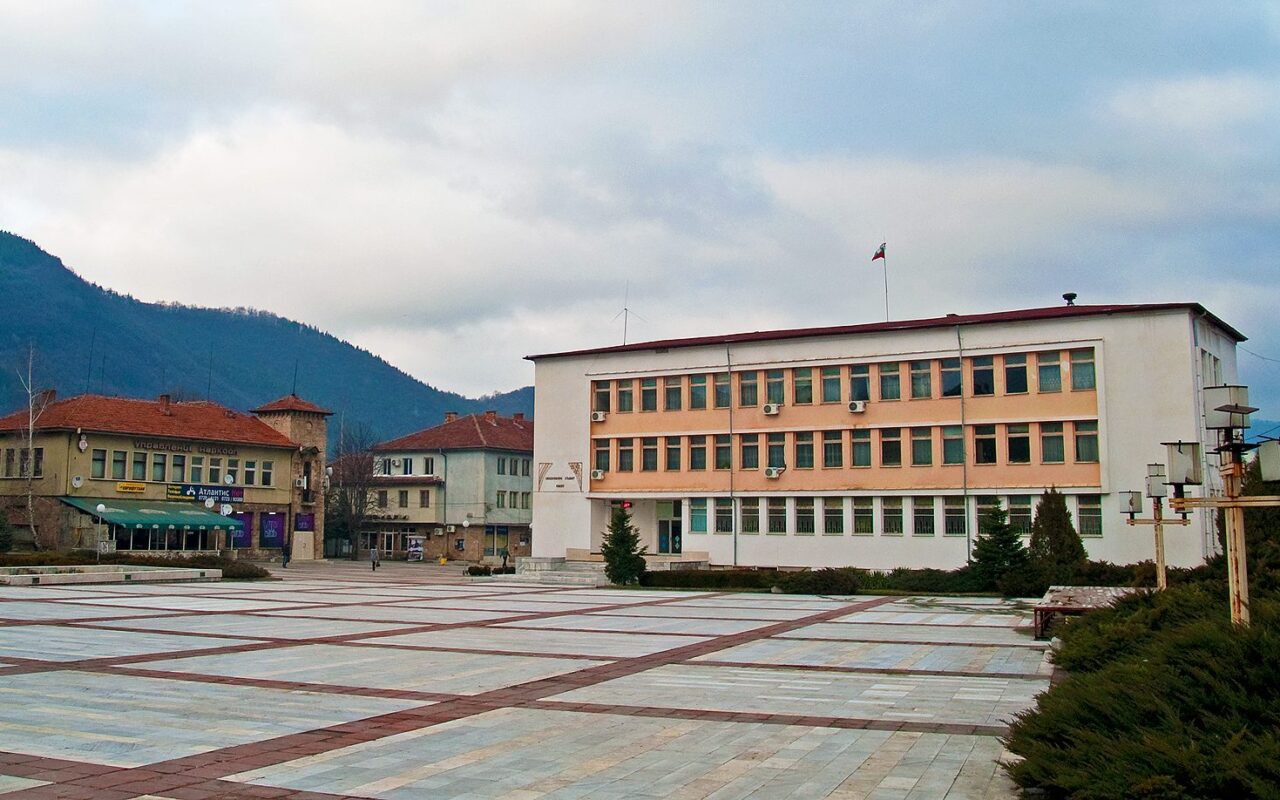 Изглед от Етрополе