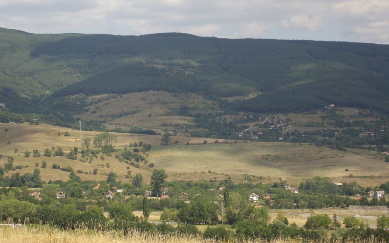 Изглед от с. Жиленци